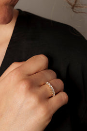 Earrings with zirconia