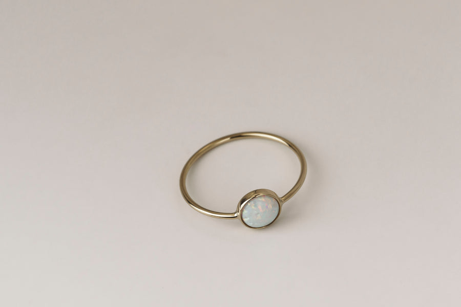Anello opale milky