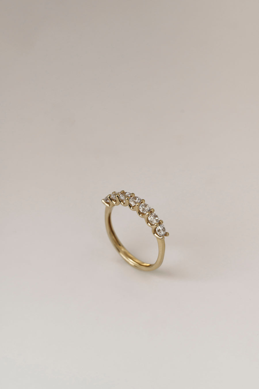 Gold and zircon ring