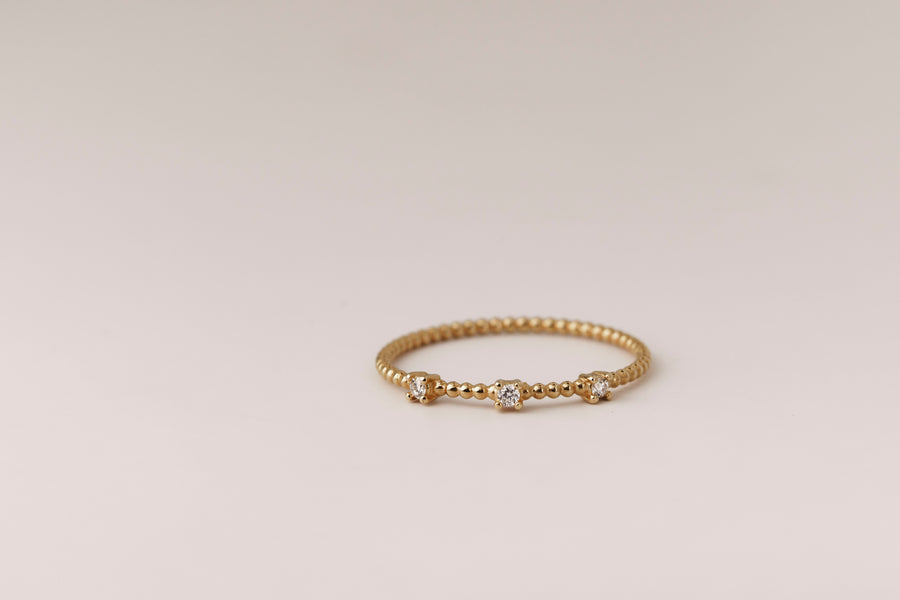 Anello tre diamanti