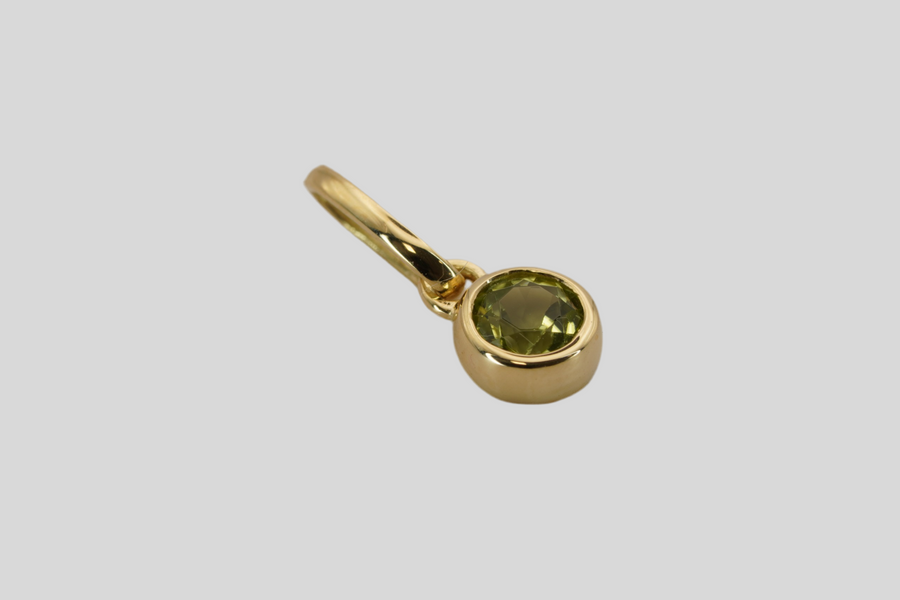 Pepita peridoto, agosto