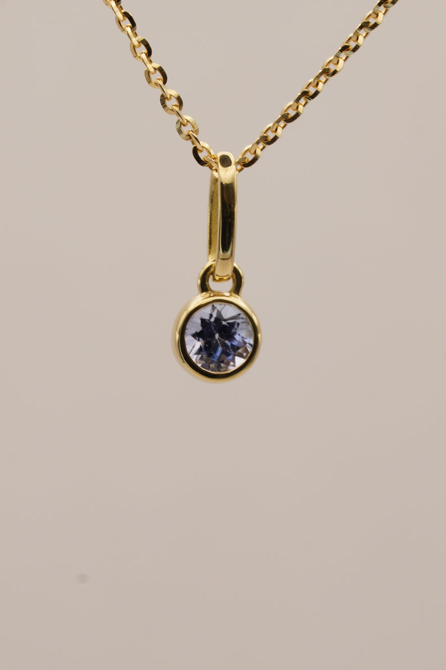 Pepita tanzanite, dicembre